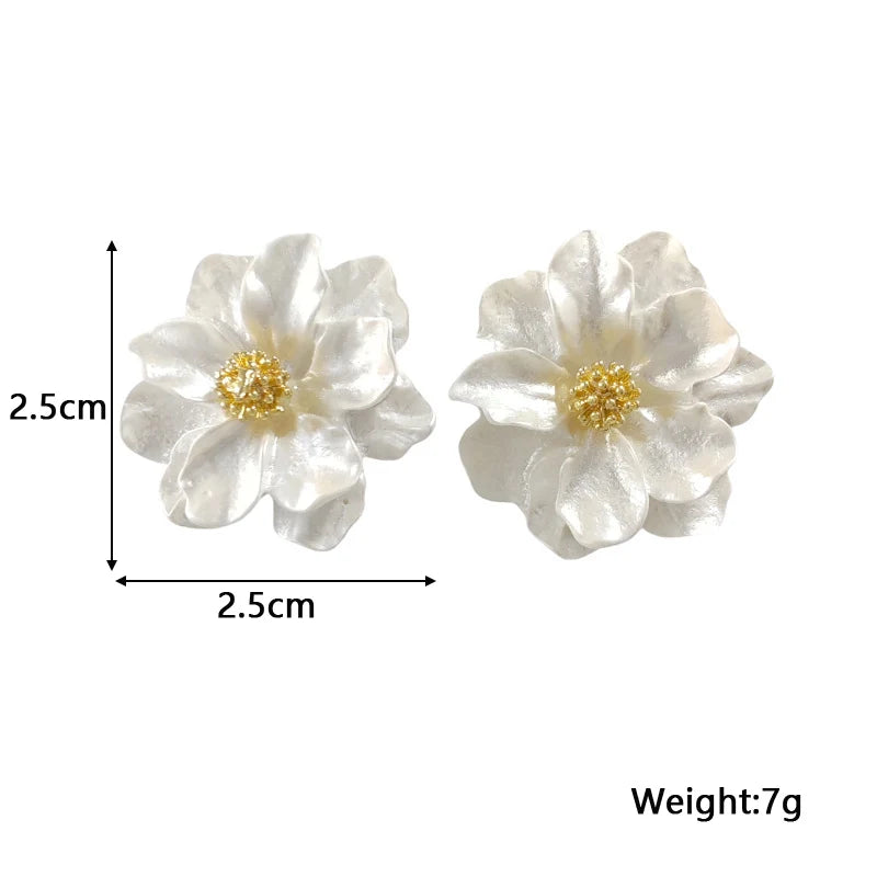 White Acrylic Flower Stud Earrings – Korean Sweet Petal Design
