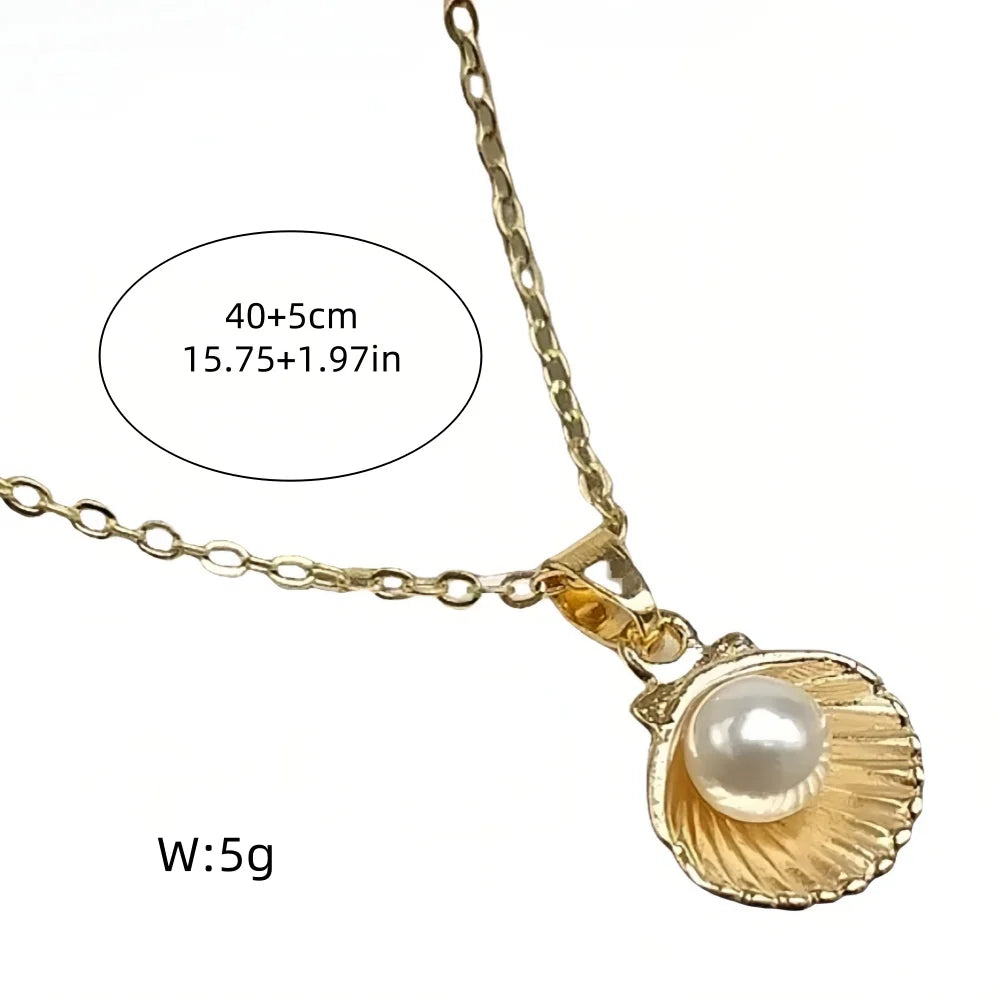 Elegant Pearl Shell Pendant Necklace – Ocean-Inspired Clavicle Chain for Women